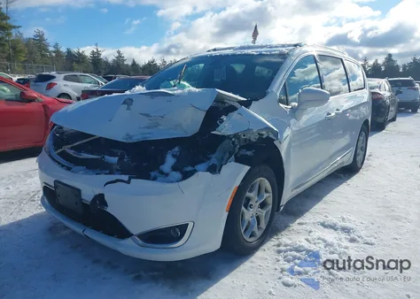 2019 Chrysler Pacifica Touring L Plus из США, поврежденный, VIN 2C4RC1EG5KR635847